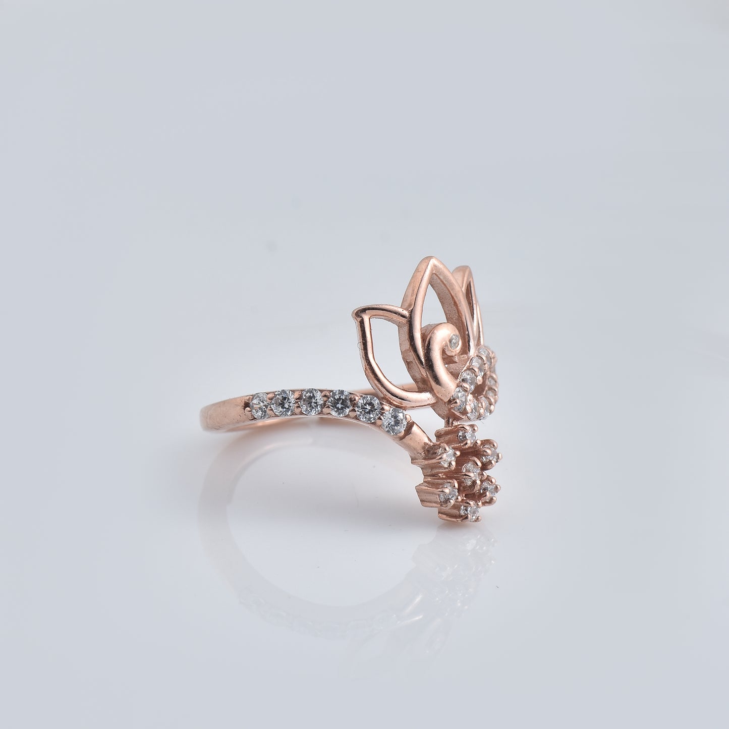 Silver Bloom: Rose Lotus Peacock Ring