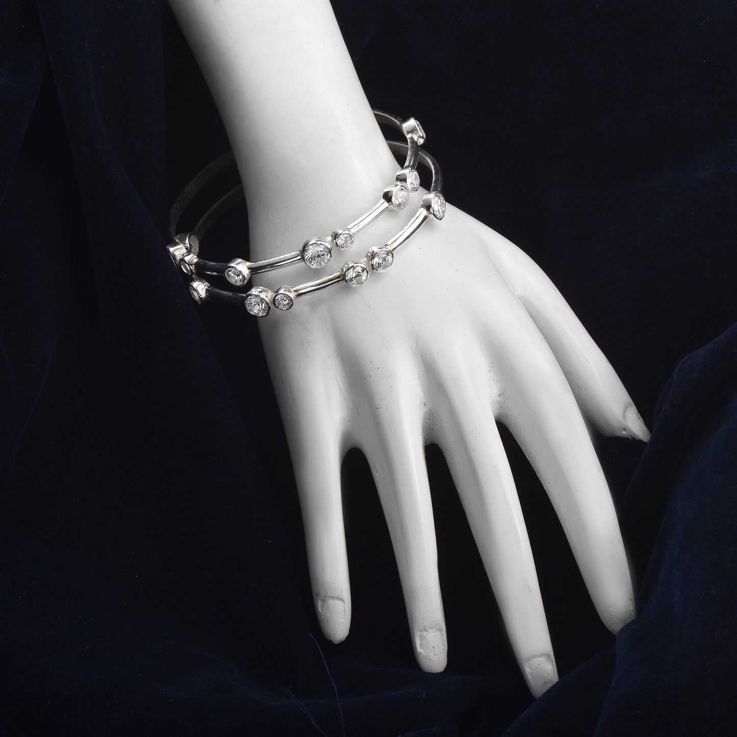Silver Gleam Zircon Pure Silver Bangle