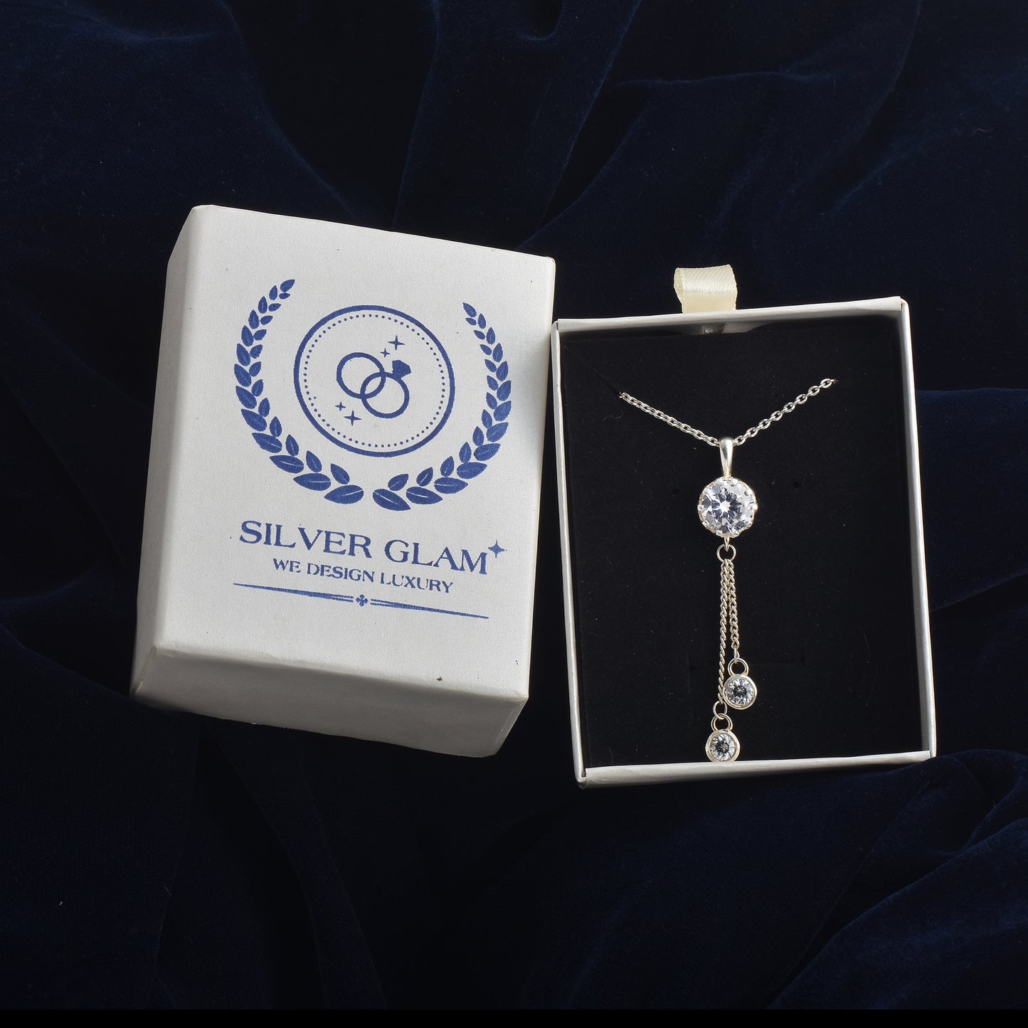 Silver GleamTwist Necklace